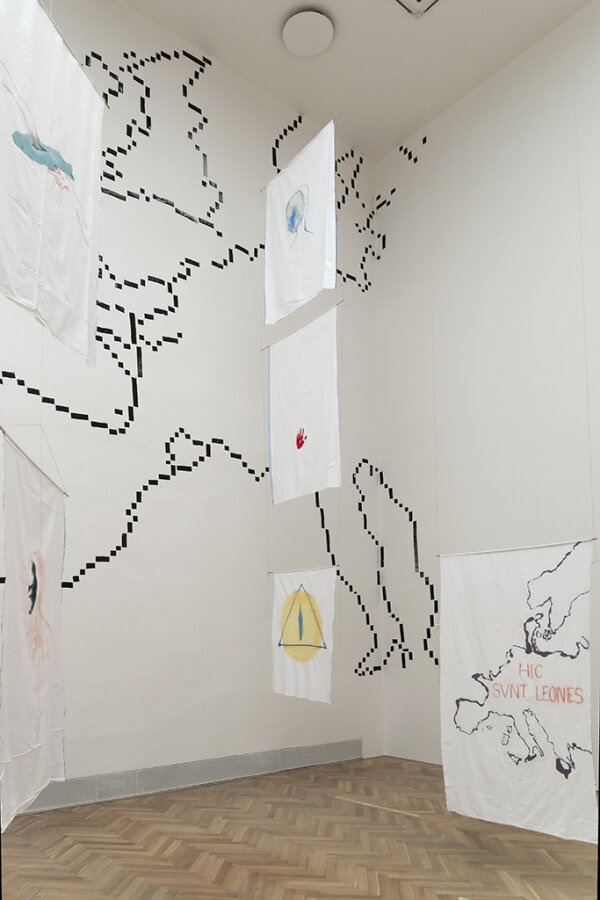 Pohled do výstavy Movere - instalace Adély Součkové, foto M. Dvořáková